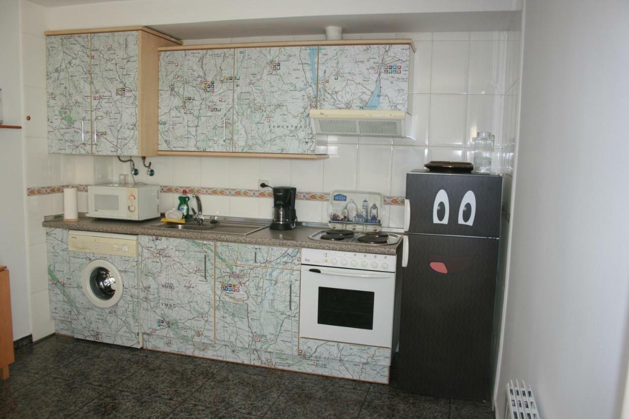 Esera Dos Catedrales Apartment Виянова Екстериор снимка