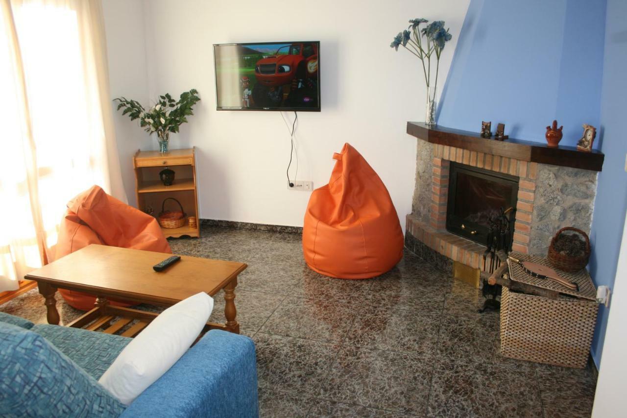 Esera Dos Catedrales Apartment Виянова Екстериор снимка