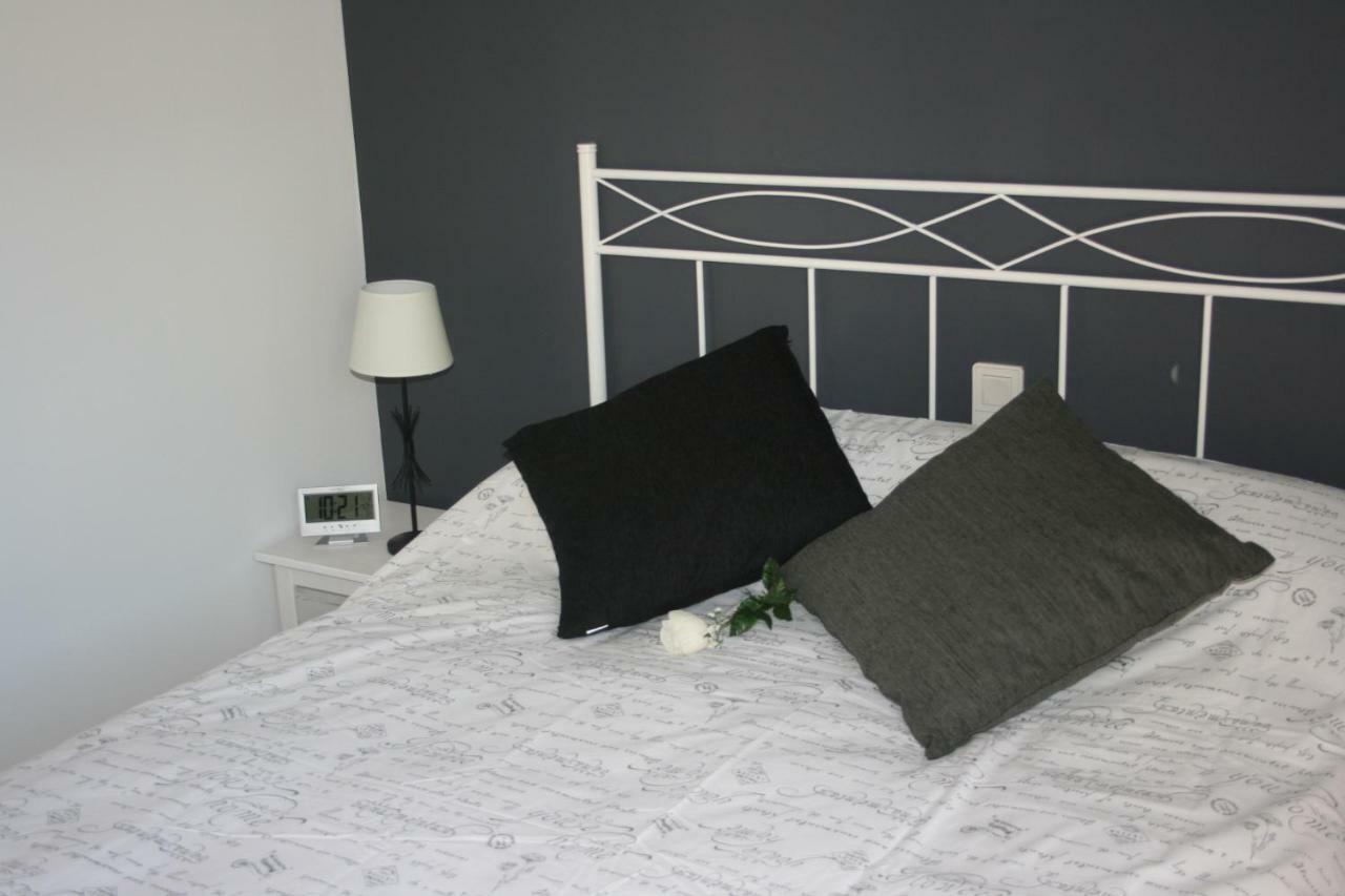 Esera Dos Catedrales Apartment Виянова Екстериор снимка